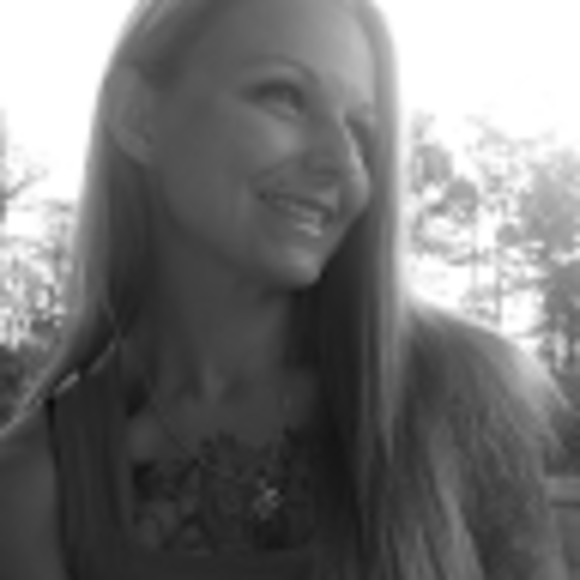 Meet your Posher, Natasha - Picture 1 of 1